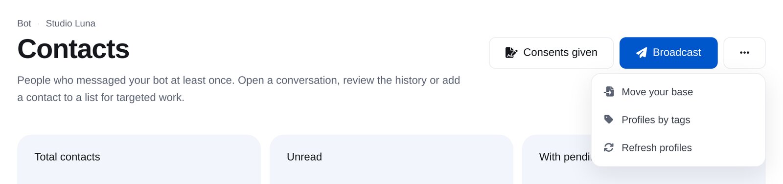 Section « Contacts » d’ETOCHATBOT : menu « More » et entrée « Move your base »
